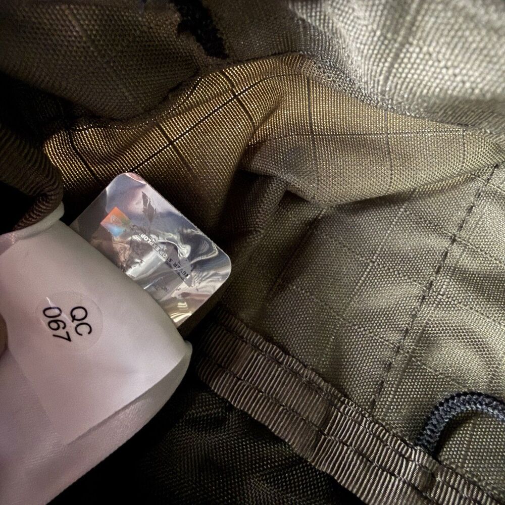 The North Face Base Camp Voyager 32L Duffel Bag Taupe Green Backpack - Picture 10 of 16